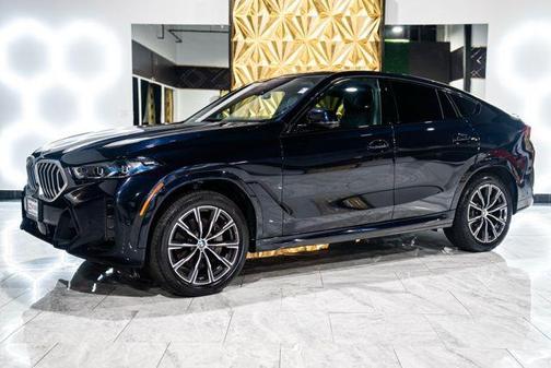 Carbon Black Metallic 2025 BMW X6 xDrive40i