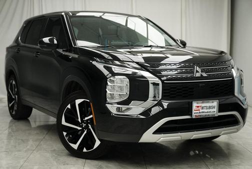 2022 Mitsubishi Outlander SE