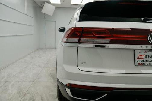 2024 Volkswagen Atlas Cross Sport 2.0T SE w/Technology 4MOTION