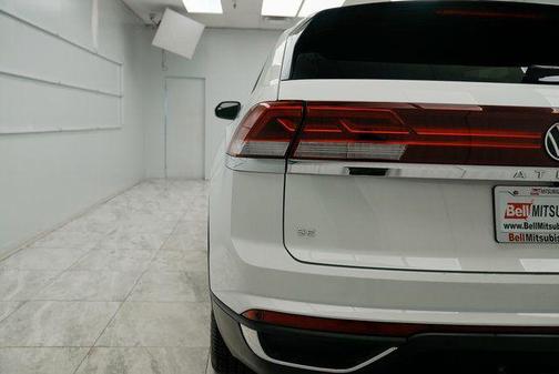 2024 Volkswagen Atlas Cross Sport 2.0T SE w/Technology 4MOTION