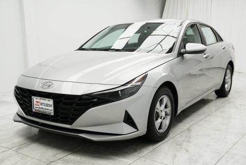 2021 Hyundai ELANTRA SE
