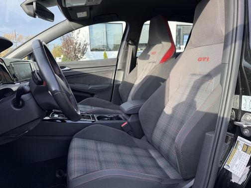 2024 Volkswagen Golf GTI 2.0T S DSG