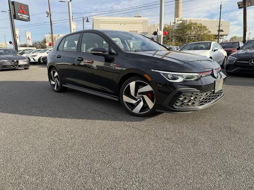 2024 Volkswagen Golf GTI 2.0T S DSG