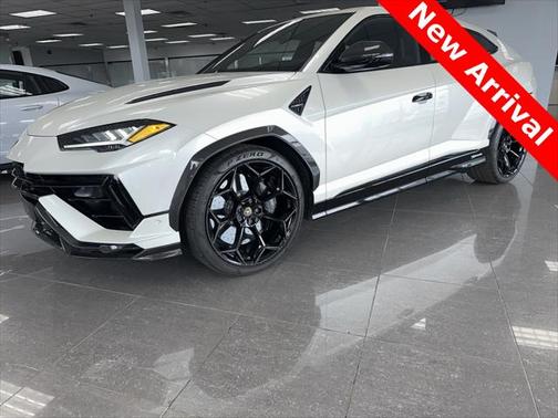 2024 Lamborghini Urus Performante