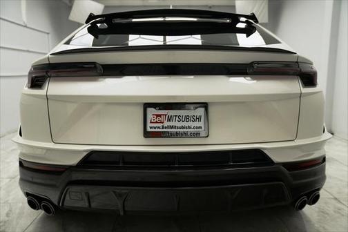 2024 Lamborghini Urus Performante