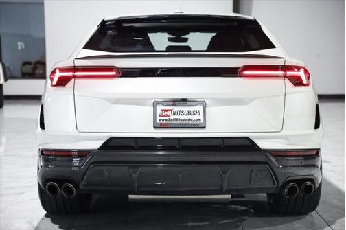 2024 Lamborghini Urus Performante