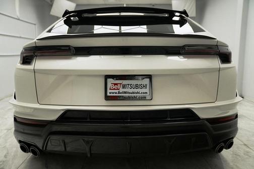 2024 Lamborghini Urus Performante