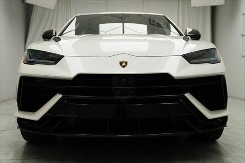 2024 Lamborghini Urus Performante
