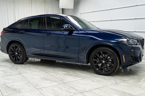 2024 BMW X4 xDrive30i