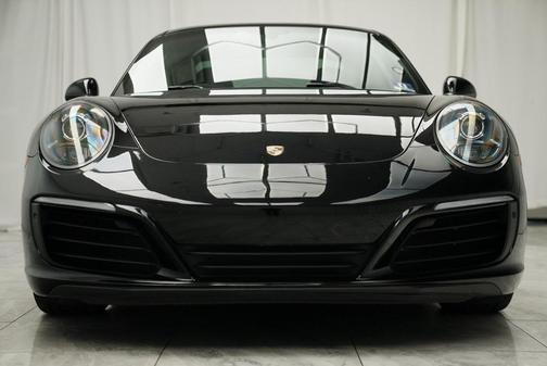2018 Porsche 911 Carrera