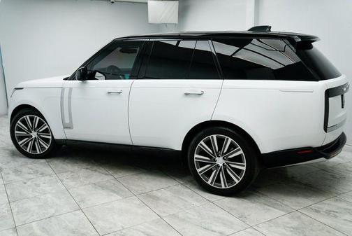 2023 Land Rover Range Rover Autobiography