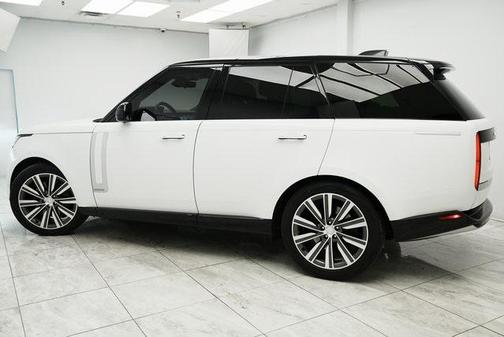 2023 Land Rover Range Rover Autobiography