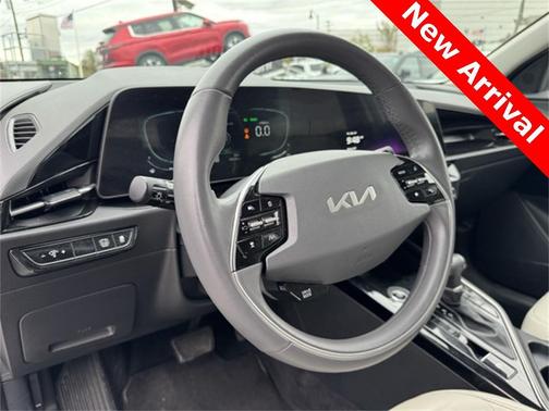 2023 Kia Niro EX