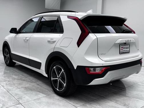2023 Kia Niro EX