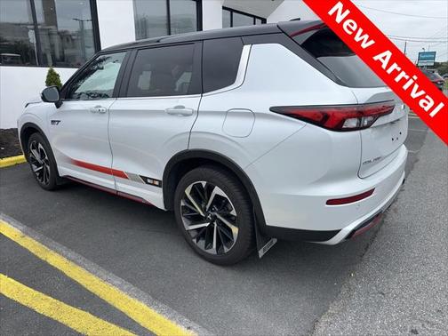 2024 Mitsubishi Outlander PHEV SE Ralliart