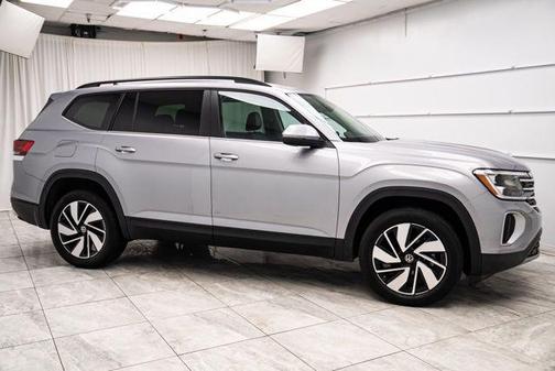 2025 Volkswagen Atlas 2.0T SE w/Technology 4MOTION