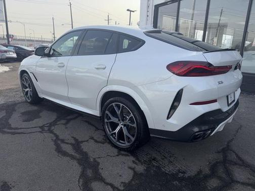 2026 BMW X6 M60i