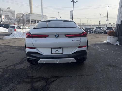 2026 BMW X6 M60i