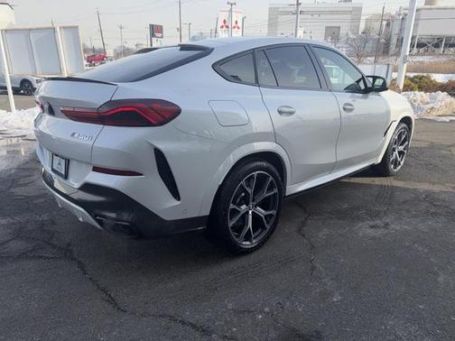2026 BMW X6 M60i