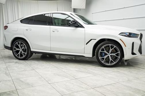 2026 BMW X6 M60i