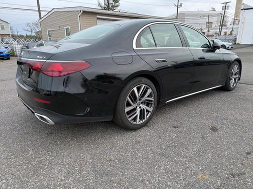 2025 Mercedes-Benz E-Class E 350