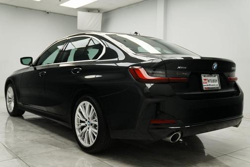 2024 BMW 330 i xDrive