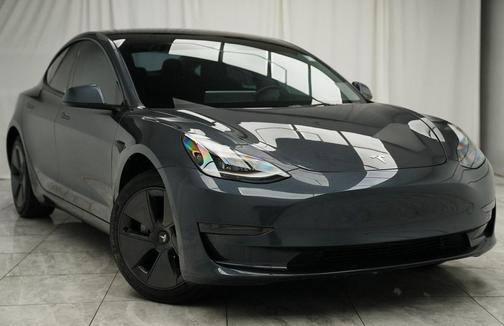 2022 Tesla Model 3 Standard Range