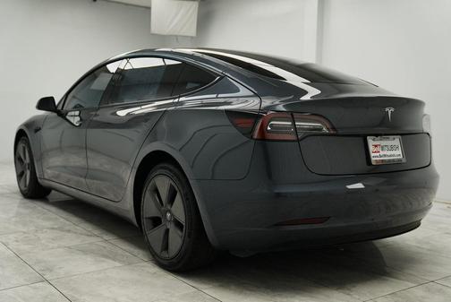 2022 Tesla Model 3 Standard Range