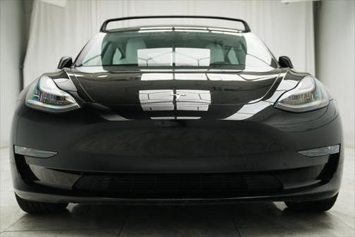 2019 Tesla Model 3 Mid Range