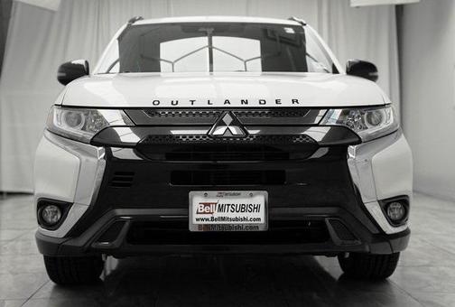 2020 Mitsubishi Outlander LE