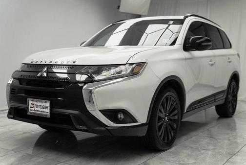 2020 Mitsubishi Outlander LE