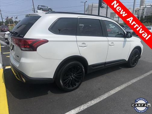 2020 Mitsubishi Outlander LE