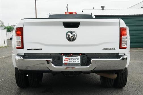 2022 RAM 3500 Big Horn Crew Cab 4x4 8' Box