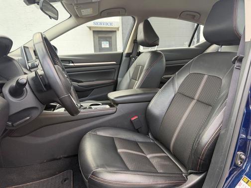 Deep Blue Pearl 2024 Nissan Altima SR Intelligent AWD