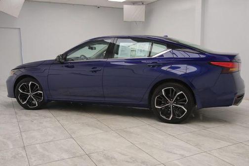 Deep Blue Pearl 2024 Nissan Altima SR Intelligent AWD