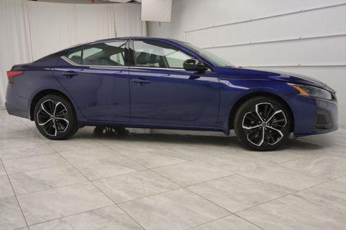 Deep Blue Pearl 2024 Nissan Altima SR Intelligent AWD