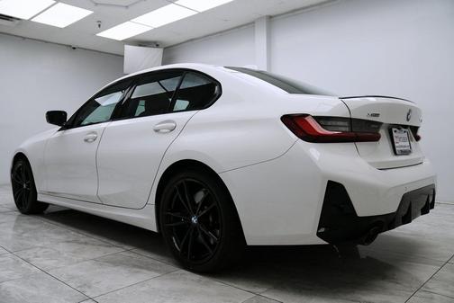 2023 BMW 330 xDrive