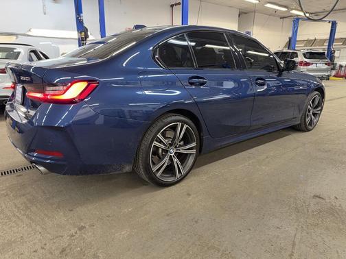 2023 BMW 330 xDrive