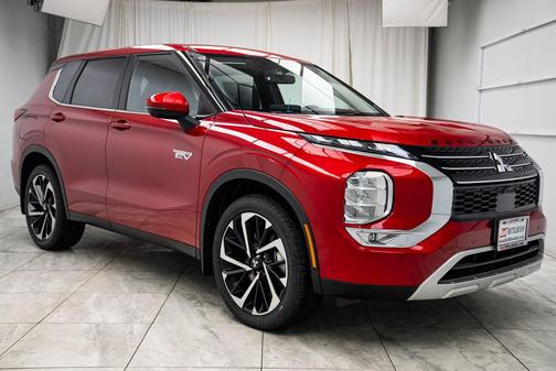 Red Diamond 2025 Mitsubishi Outlander SE S-AWC