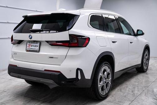 Alpine White 2023 BMW X1 xDrive28i