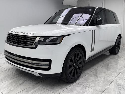 2023 Land Rover Range Rover P530 SE