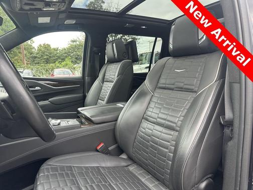 2023 Cadillac Escalade ESV Sport Platinum