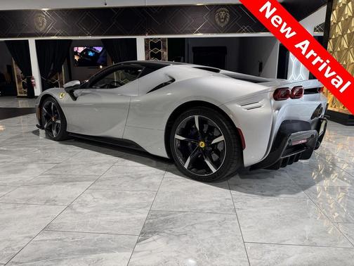 2021 Ferrari SF90 Stradale Base