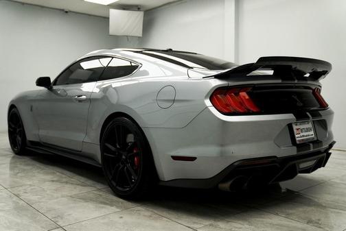 2020 Ford Shelby GT500 Base