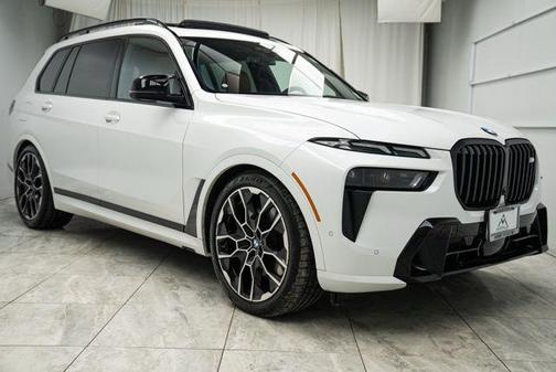 2026 BMW X7 M60i