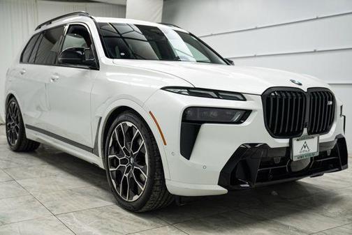 2026 BMW X7 M60i