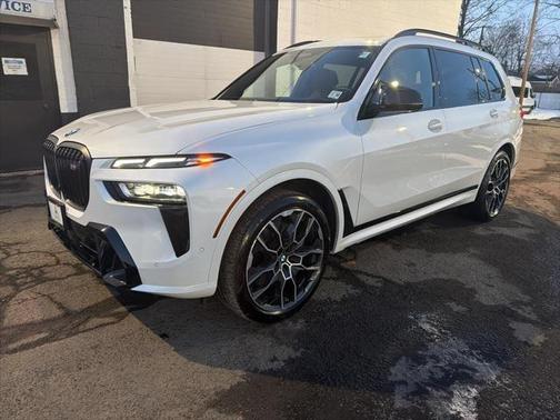 2026 BMW X7 M60i