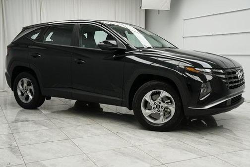 2022 Hyundai TUCSON SE