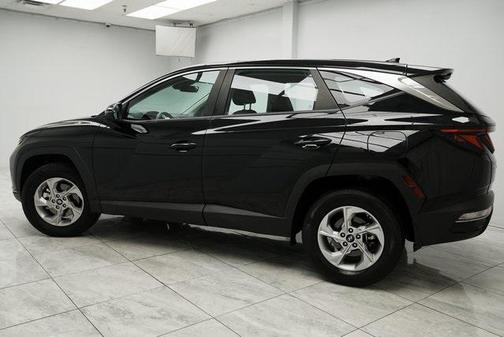2022 Hyundai TUCSON SE