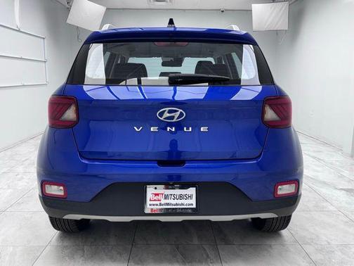 2022 Hyundai VENUE Limited